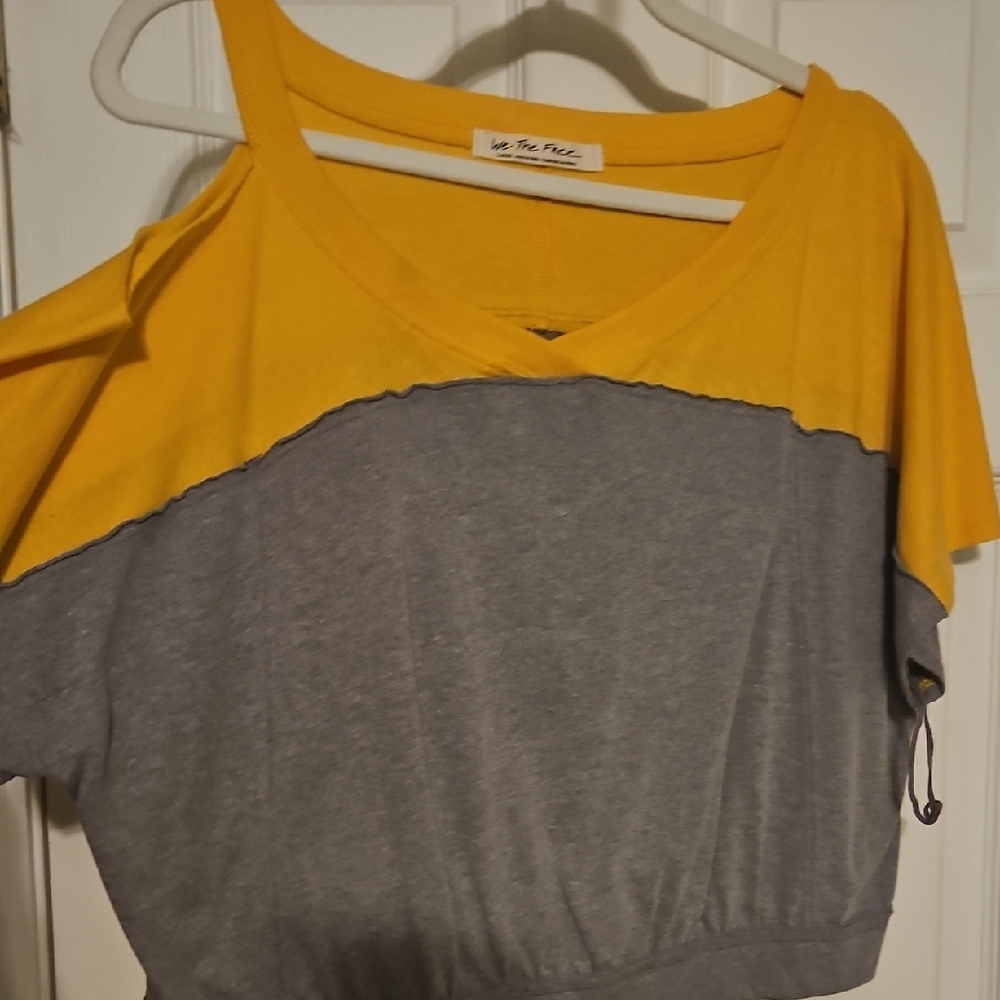 We The Free Yellow and Gray Short Sleeve Top